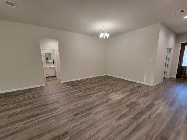 $2,500 | 18207 Bayonne Channel Court, Houston, TX 77044