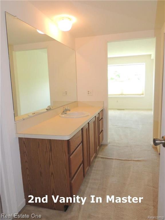 1675 Huntington Park, Unit 2 Rochester Hills, MI 48309 - Photo 15 of 18