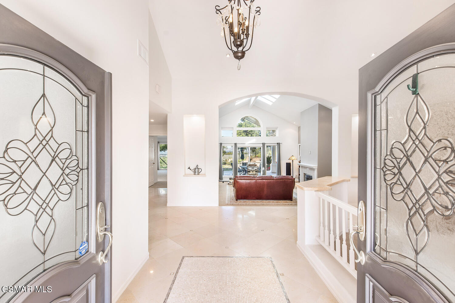 2234 Ranch View Place Thousand Oaks, CA 91362 - Photo 11 of 49 a view of an entryway with wooden floor