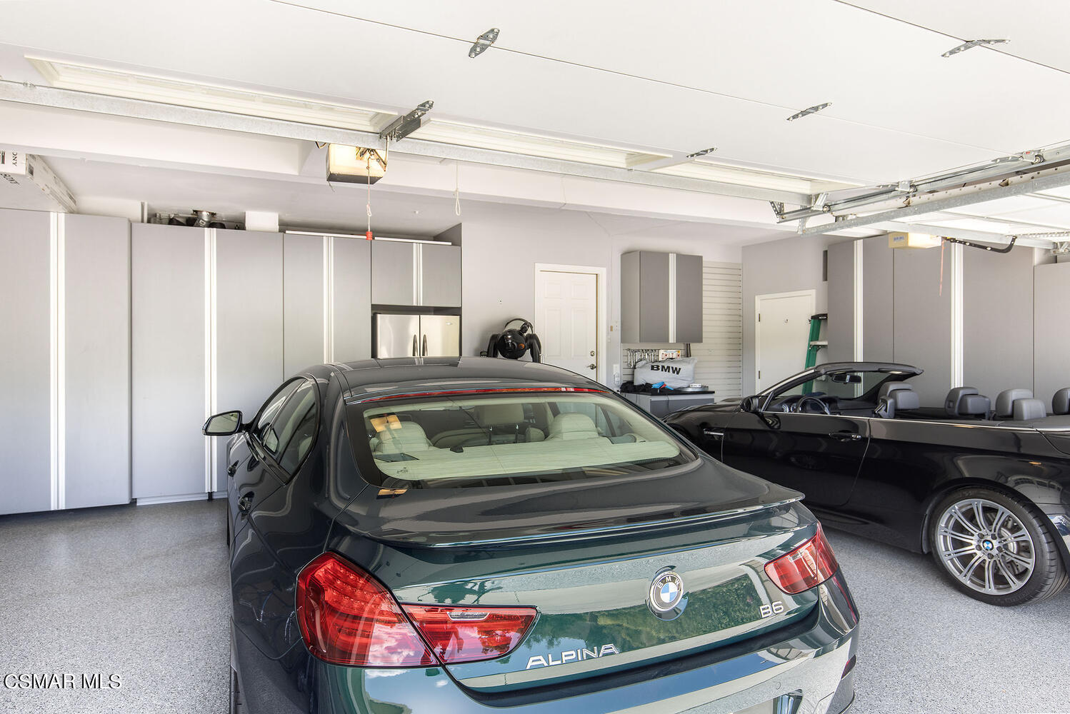 2234 Ranch View Place Thousand Oaks, CA 91362 - Photo 49 of 49 a view of a car in the room