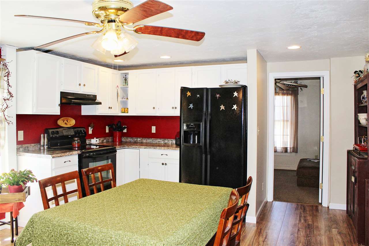 1559 Dover Road Epsom, NH 03234 - Photo 14 of 39