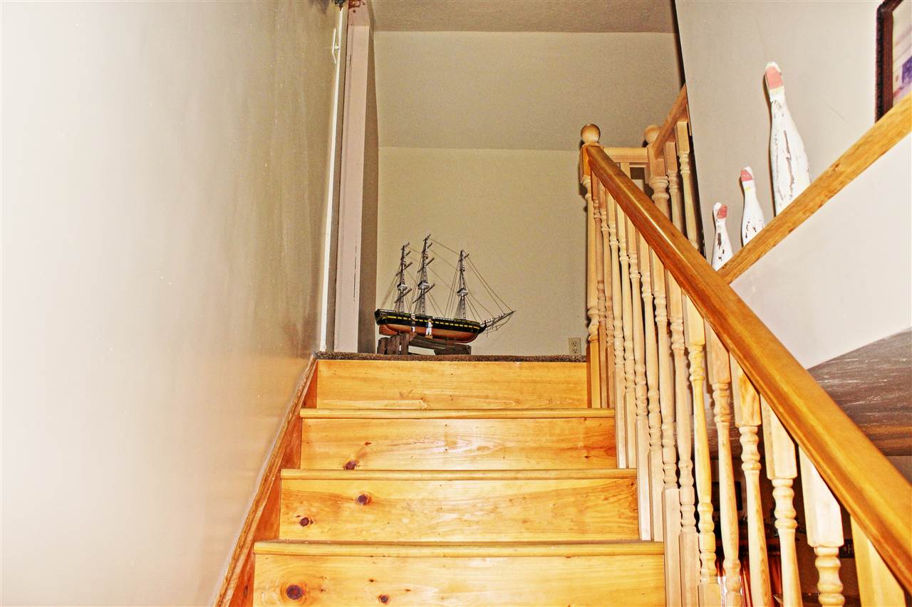 1559 Dover Road Epsom, NH 03234 - Photo 22 of 39