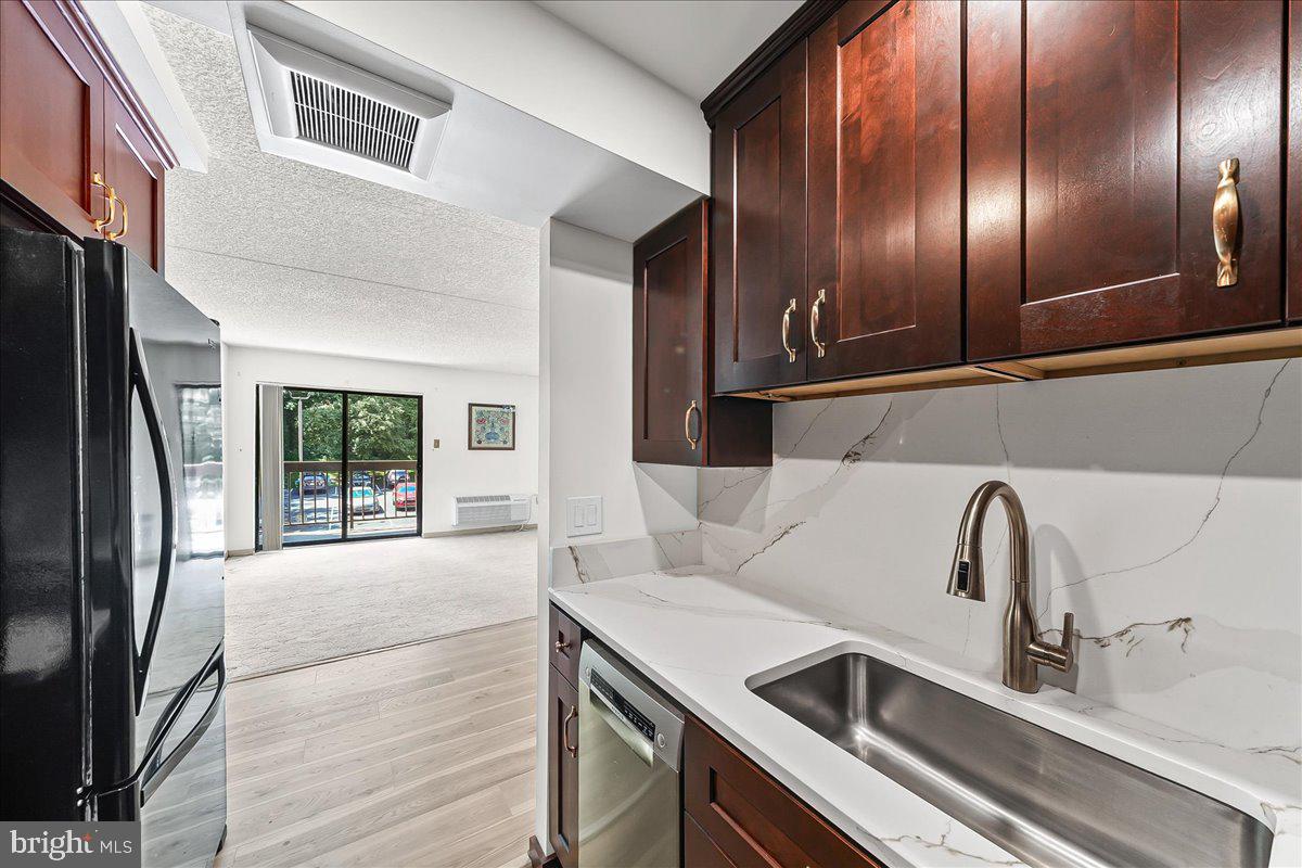 800 Avondale Road, Unit 2Q Wallingford, PA 19086 - Photo 12 of 24