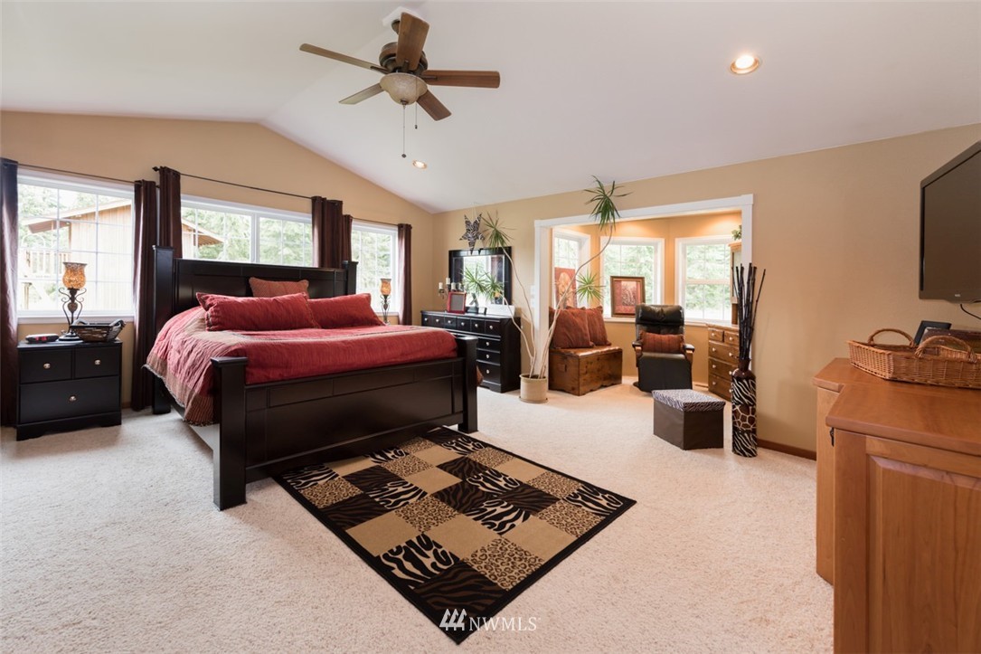 1715 Happy Valley Road Sequim, WA 98382 - Photo 12 of 25 Gallery Image 12
