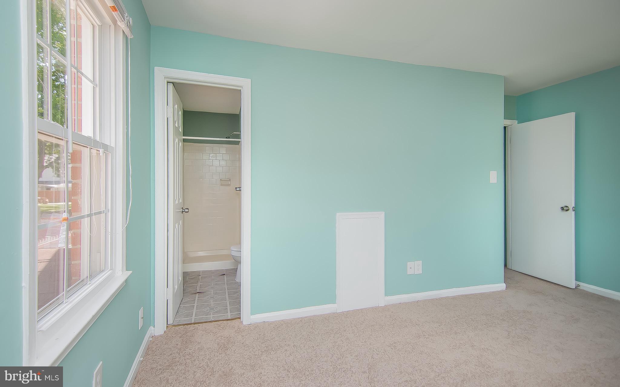 9845 Buckner Road Manassas, VA 20110 - Photo 12 of 19 a view of an empty room