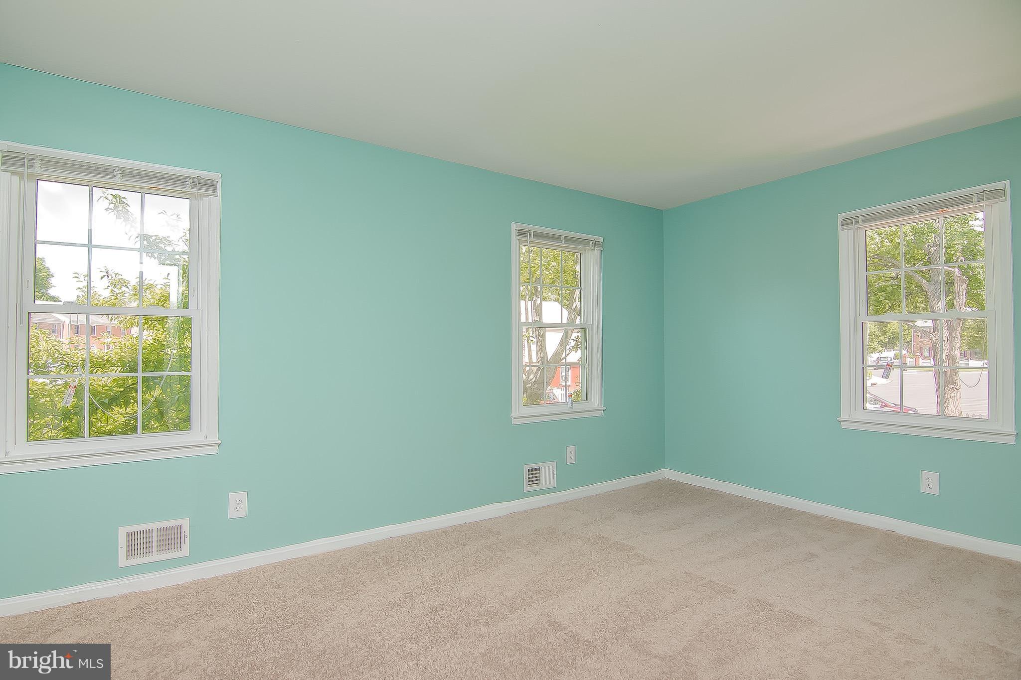 9845 Buckner Road Manassas, VA 20110 - Photo 10 of 19 a view of an empty room with a window