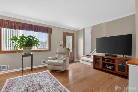 $800,000 | 24 Deerwood Avenue, Edison, NJ 08817