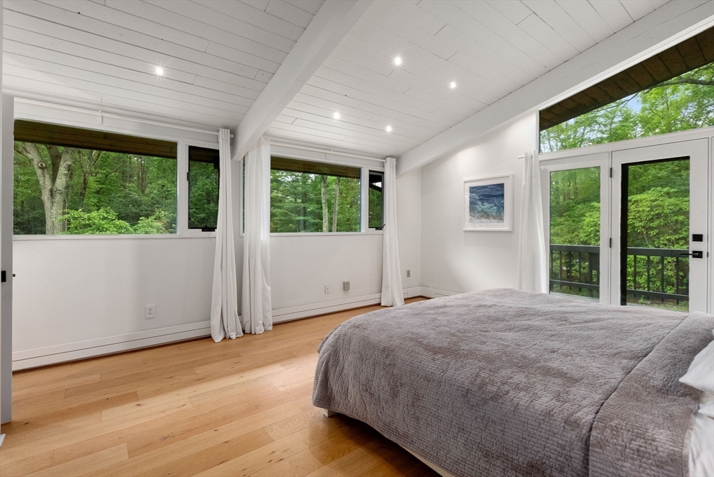 86 Myles Standish Road Weston, MA 02493 - Photo 19 of 39 Gallery Image 19
