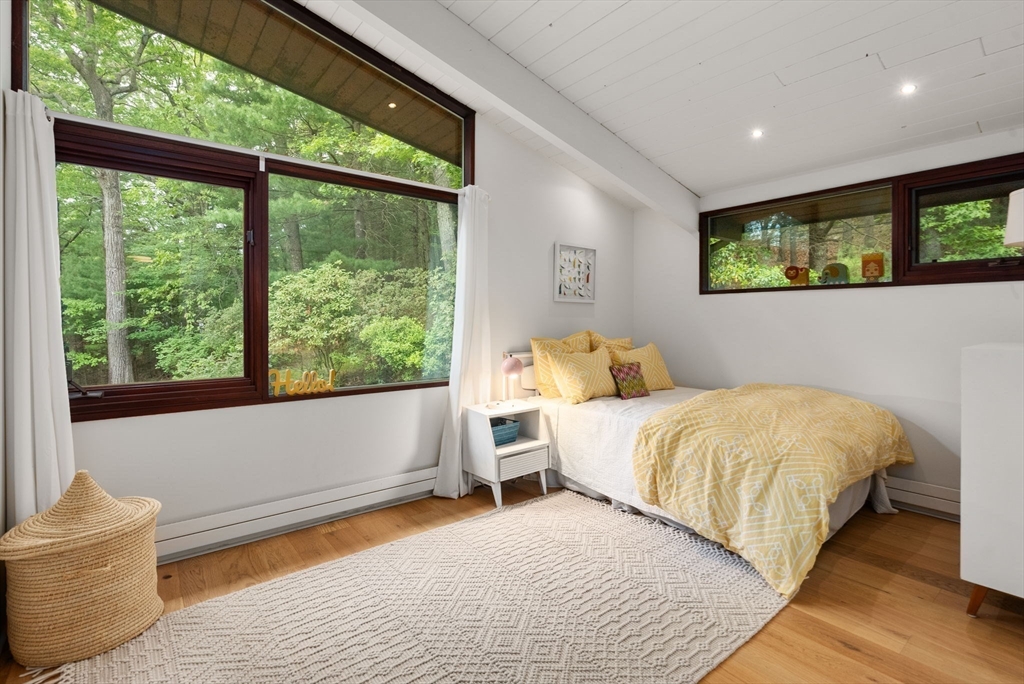 86 Myles Standish Road Weston, MA 02493 - Photo 21 of 39 Gallery Image 21