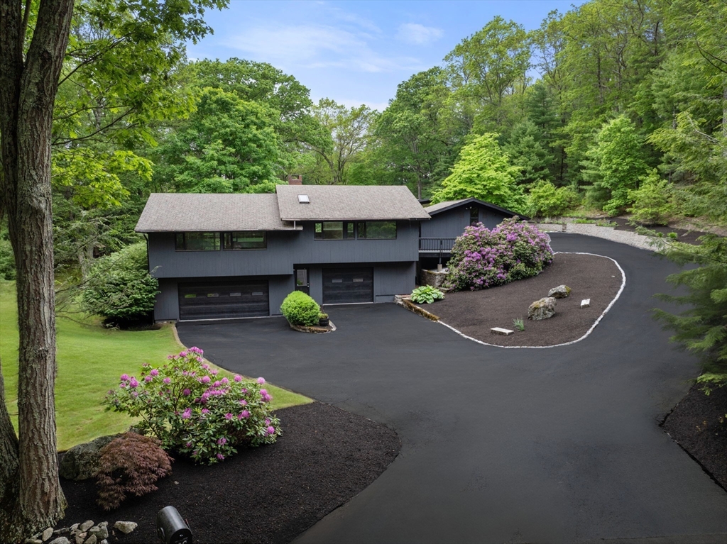 86 Myles Standish Road Weston, MA 02493 - Photo 29 of 39 Gallery Image 29