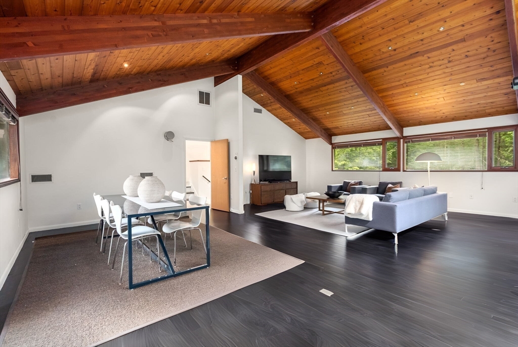 86 Myles Standish Road Weston, MA 02493 - Photo 33 of 39 Gallery Image 33