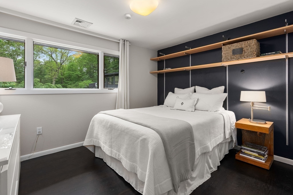 86 Myles Standish Road Weston, MA 02493 - Photo 34 of 39 Gallery Image 34