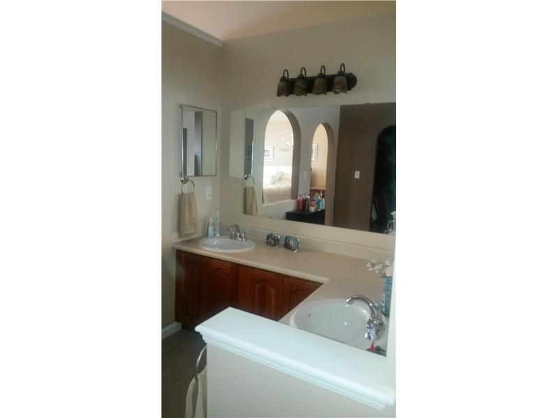 107 Stream View Court Sarver, PA 16055 - Photo 16 of 25 Master Bath/Spa.