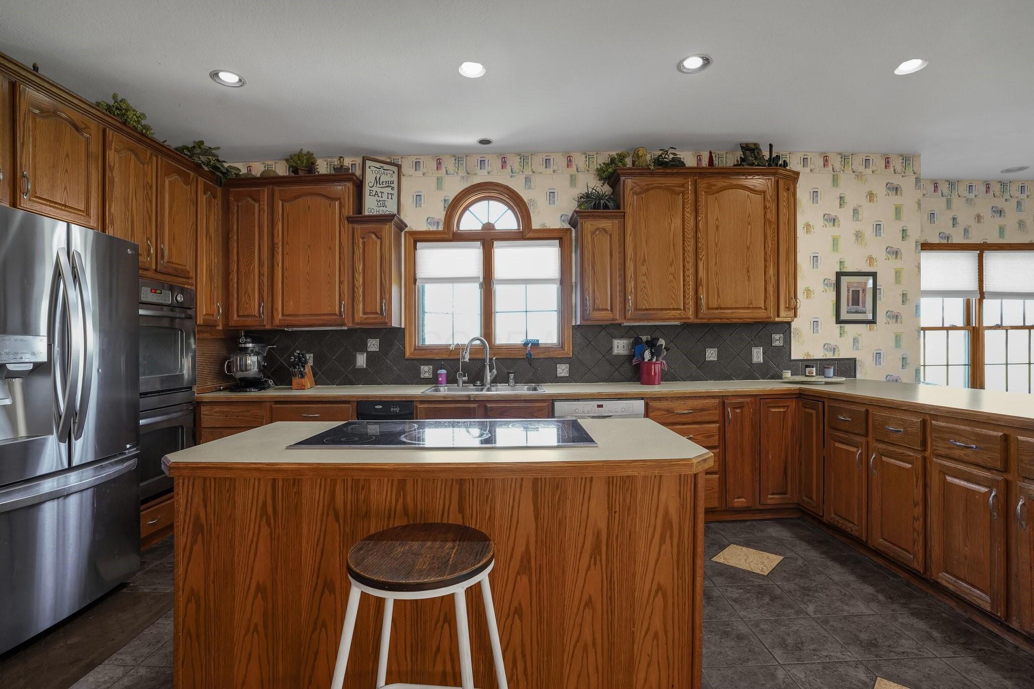 2025 Grewell Road London, OH 43140 - Photo 11 of 35 Stainless steel appliances, including trash compacter