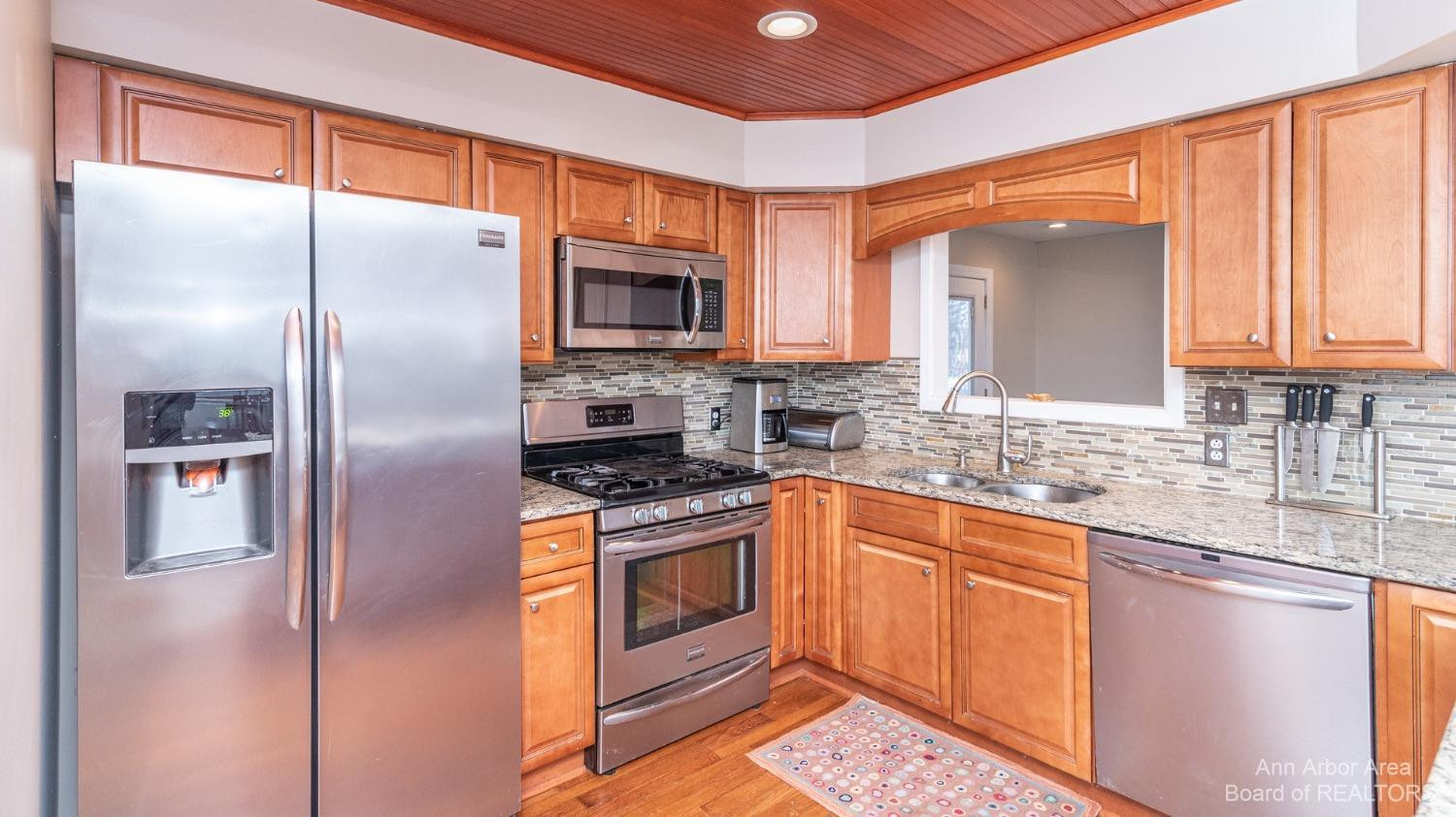 536 Mills Road Saline, MI 48176 - Photo 4 of 58 Photo 4