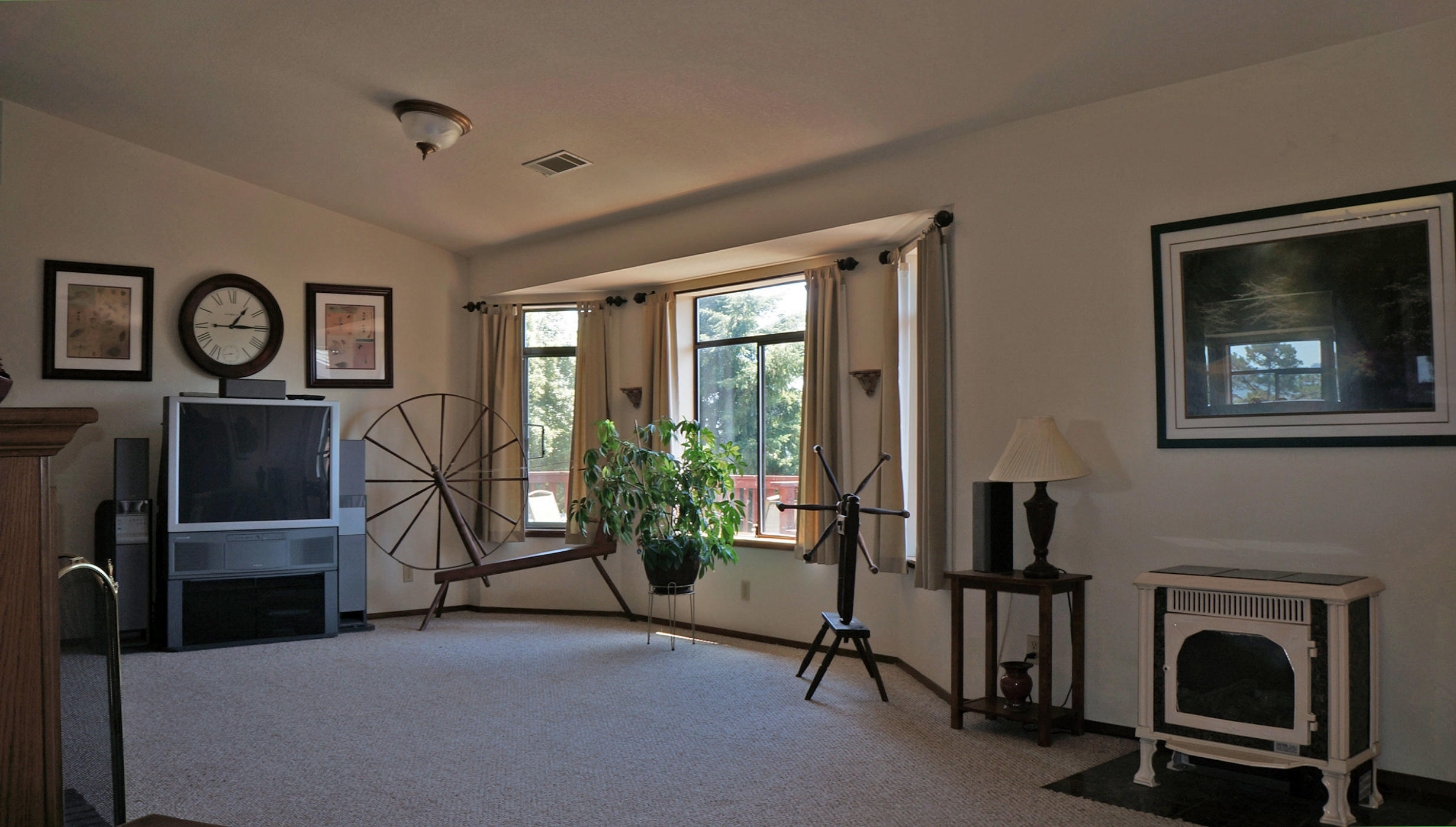 6691 Dalitz Road Hydesville, CA 95547 - Photo 7 of 26 Gallery Image 7