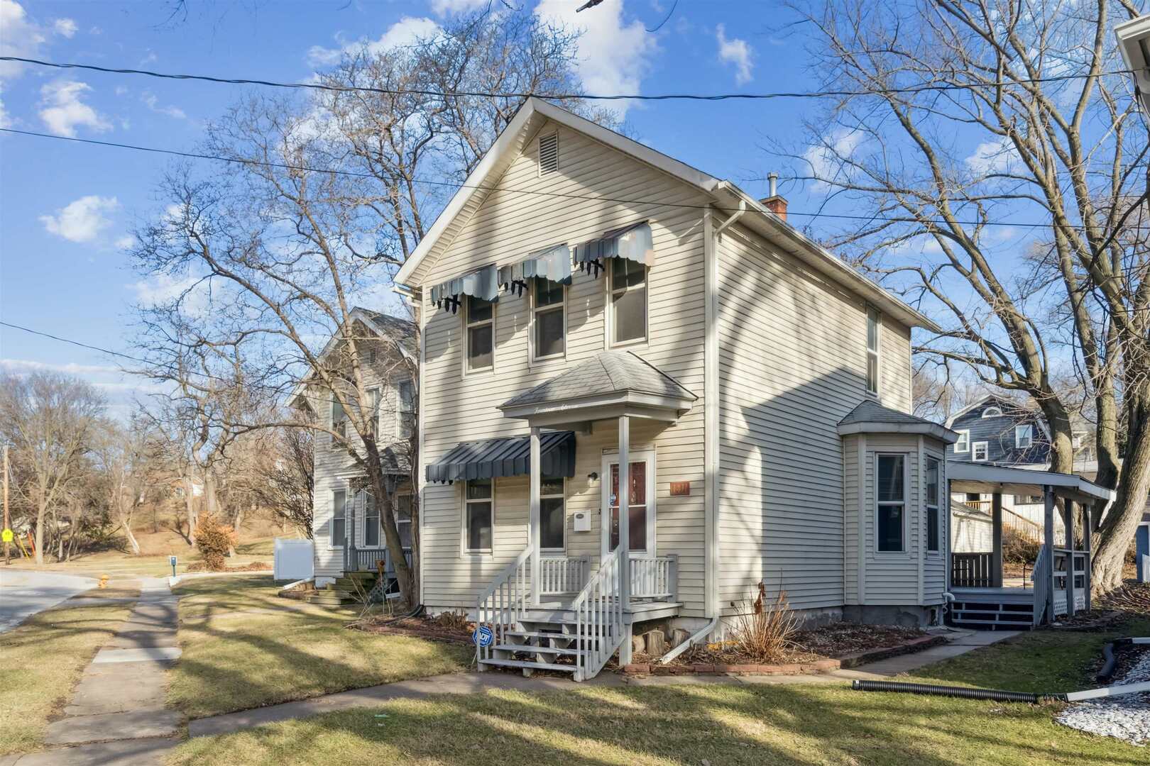 1411 Jersey Ridge Road Davenport, IA 52803 - Photo 2 of 27