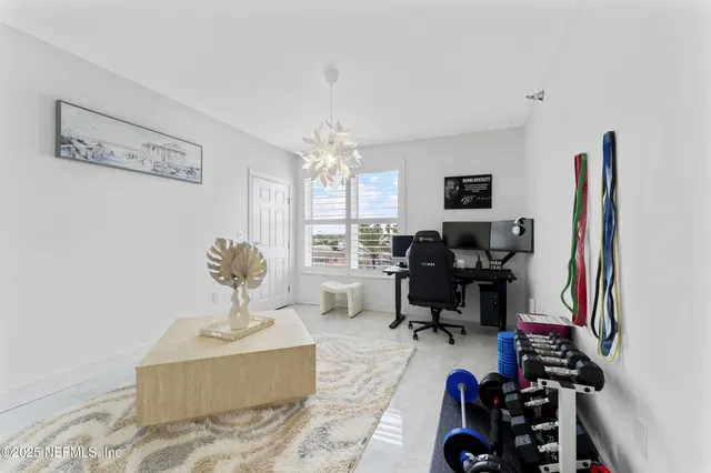 a view of entryway with livingroom