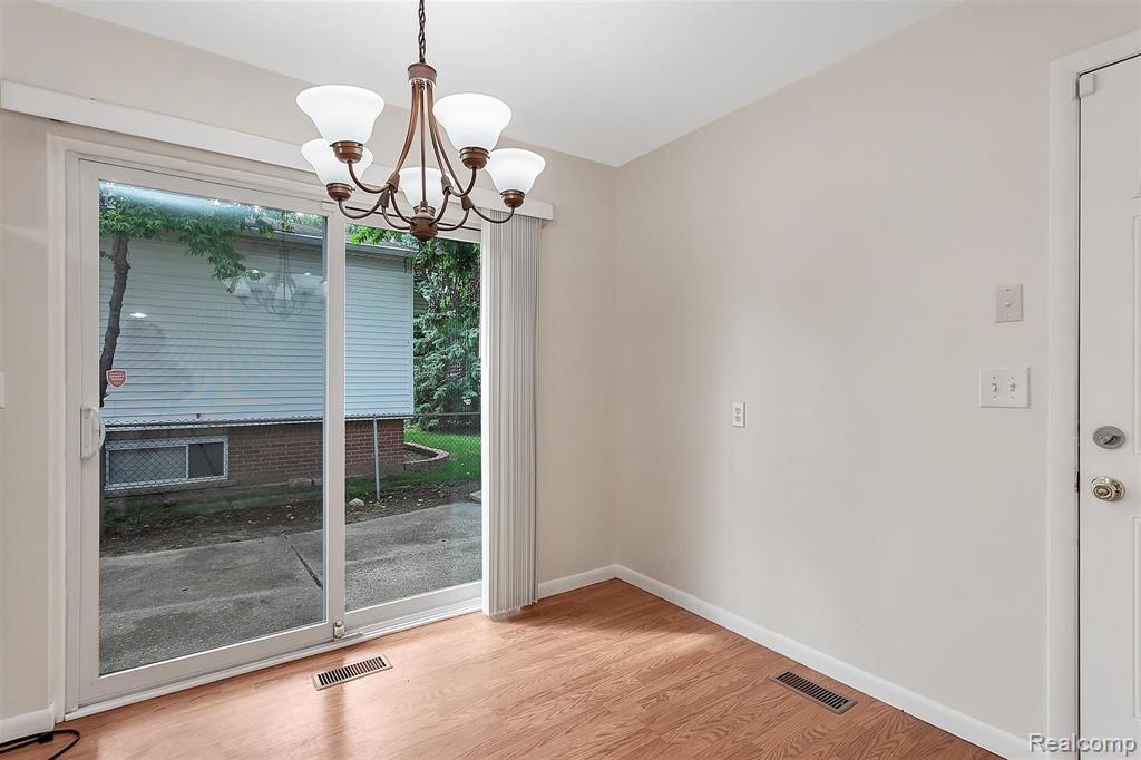 12062 Racine Road Warren, MI 48093 - Photo 19 of 46