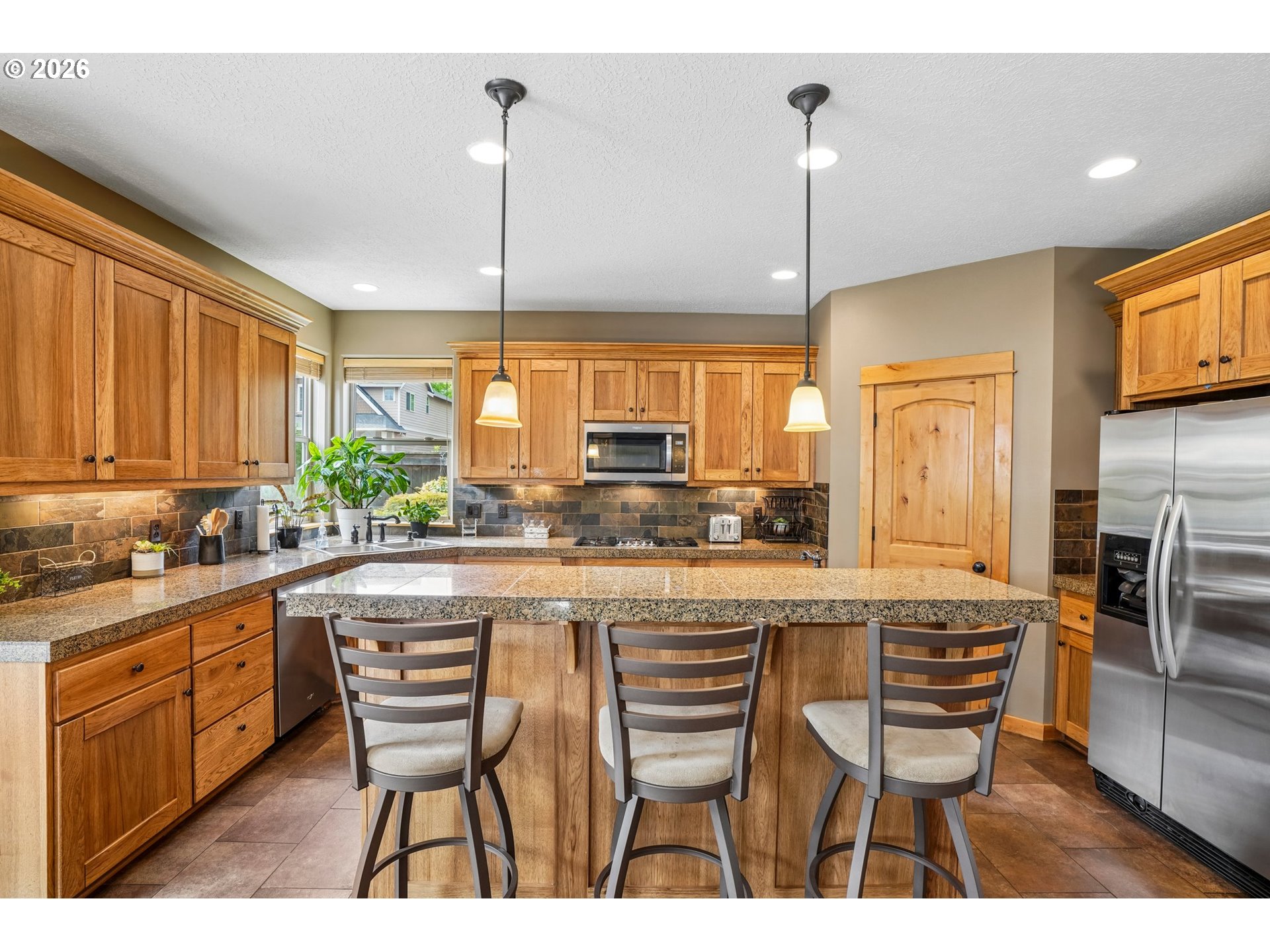 286 Southeast Condor Drive Gresham, OR 97080 - Photo 13 of 48