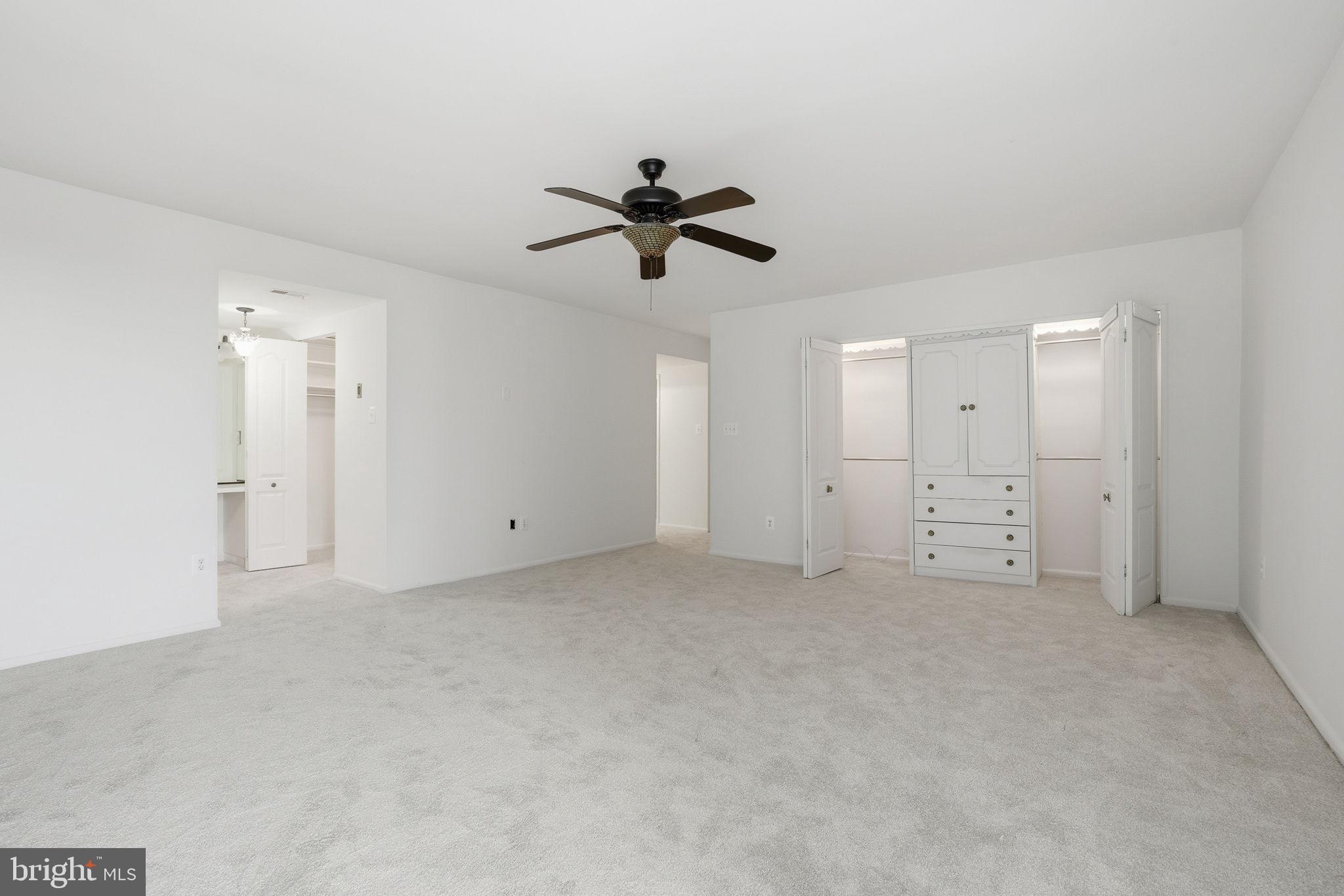 7 Slade Avenue, Unit 717 Baltimore, MD 21208 - Photo 11 of 31 Primary bedroom.