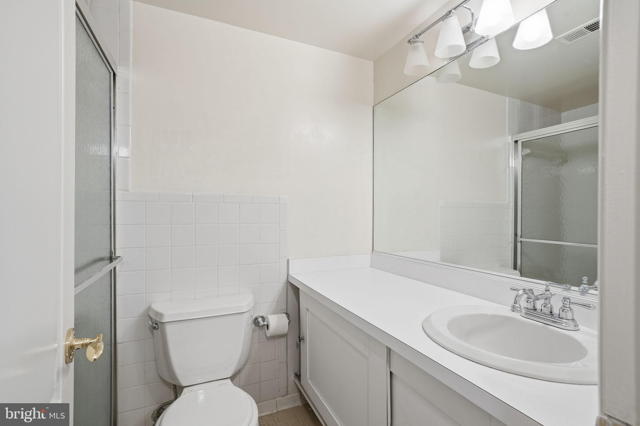 7 Slade Avenue, Unit 717 Baltimore, MD 21208 - Photo 18 of 31 Second bathroom.