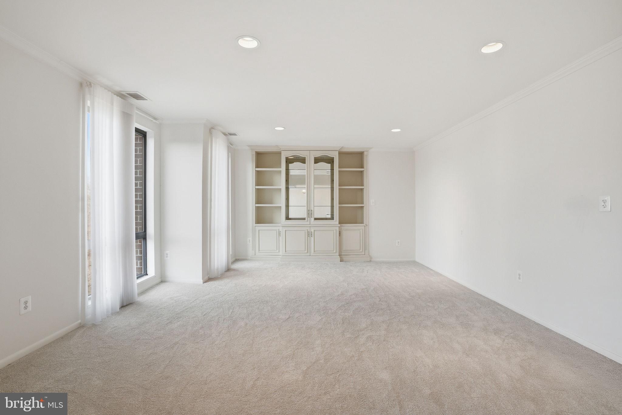 7 Slade Avenue, Unit 717 Baltimore, MD 21208 - Photo 2 of 31 Living room.