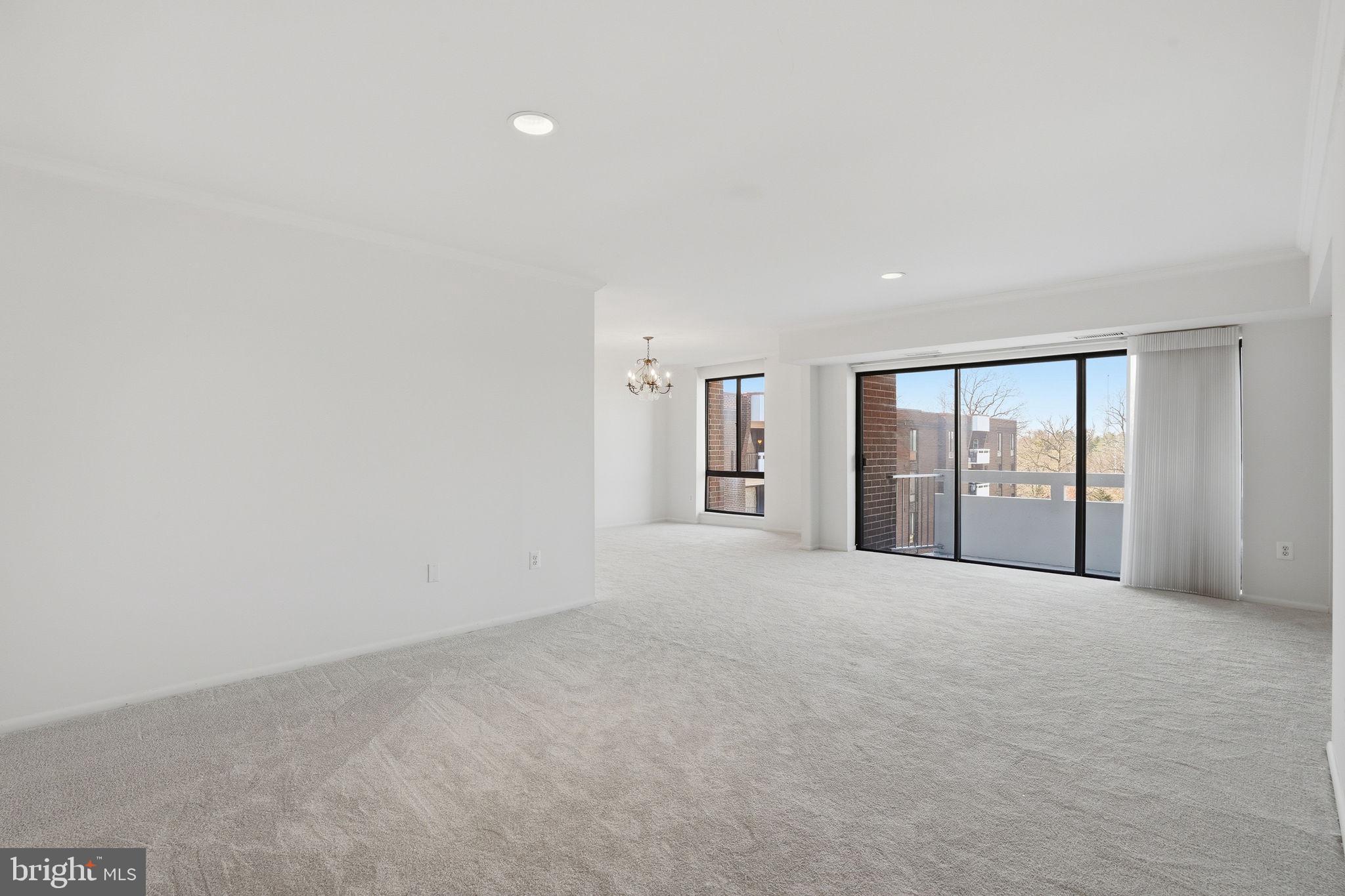 7 Slade Avenue, Unit 717 Baltimore, MD 21208 - Photo 8 of 31 Foyer