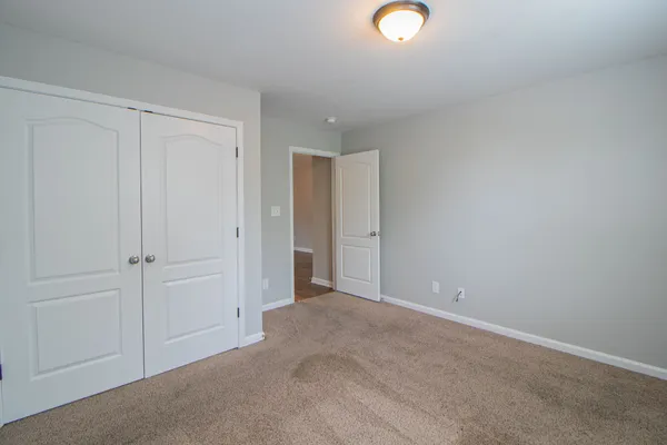 $1,255 | 1718 Thistlewood Drive, Unit H, Clarksville, TN 37042