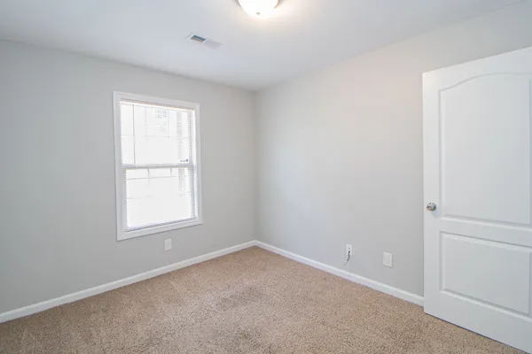 $1,255 | 1718 Thistlewood Drive, Unit H, Clarksville, TN 37042