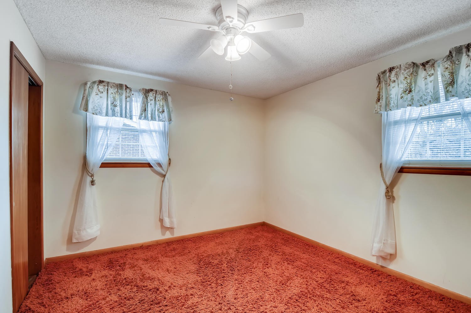 456 Rural Hill Road Nashville, TN 37217 - Photo 11 of 28 a view of empty room with wooden floor