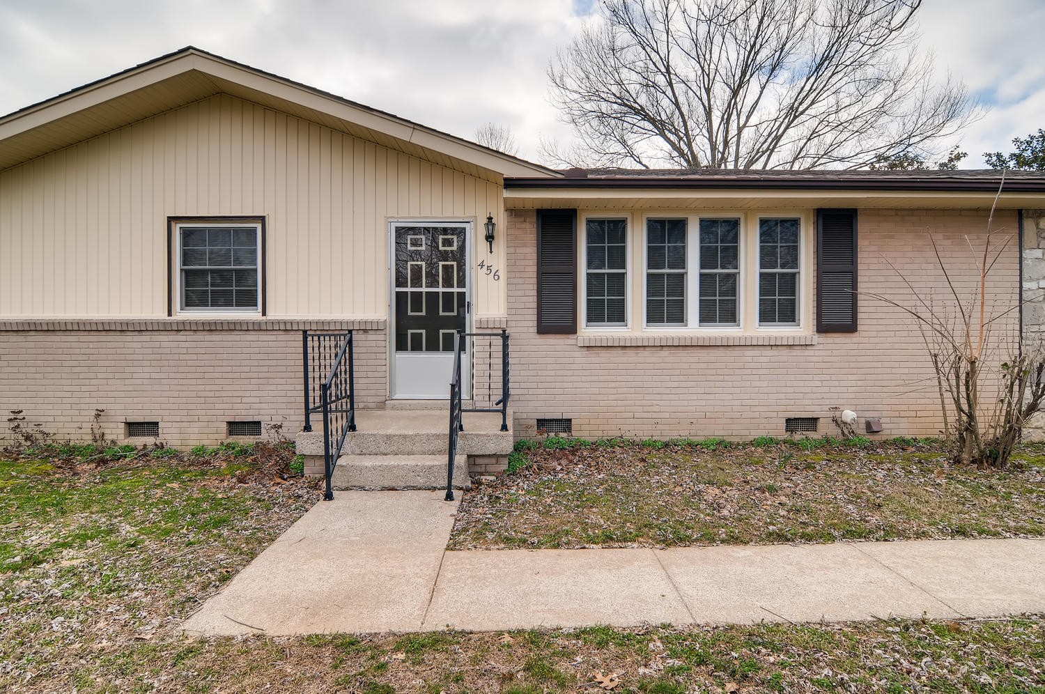 456 Rural Hill Road Nashville, TN 37217 - Photo 3 of 28 a front view of a house with garden