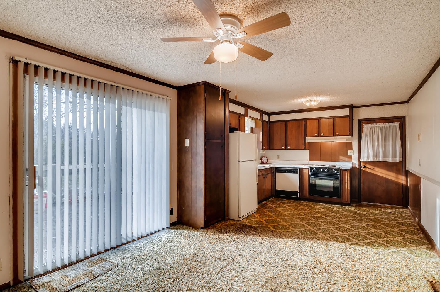 456 Rural Hill Road Nashville, TN 37217 - Photo 5 of 28 a view of kitchen with furniture and a ceiling fan