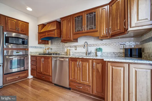 $675,000 | 12316 Field Lark Court, Fairfax, VA 22033