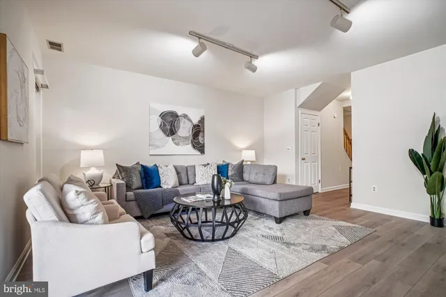 $675,000 | 12316 Field Lark Court, Fairfax, VA 22033