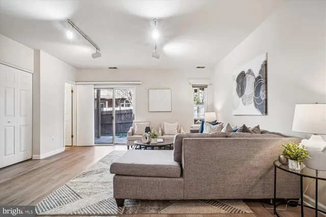 $675,000 | 12316 Field Lark Court, Fairfax, VA 22033