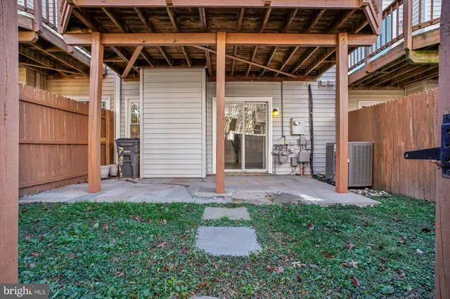 $675,000 | 12316 Field Lark Court, Fairfax, VA 22033