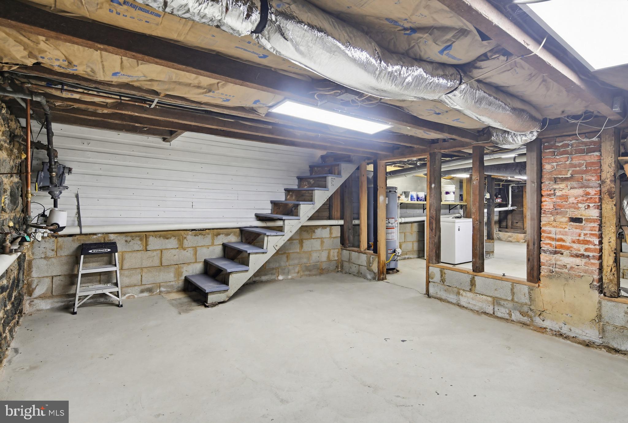 8556 Frederick Road Ellicott City, MD 21043 - Photo 30 of 38 a view of an empty room