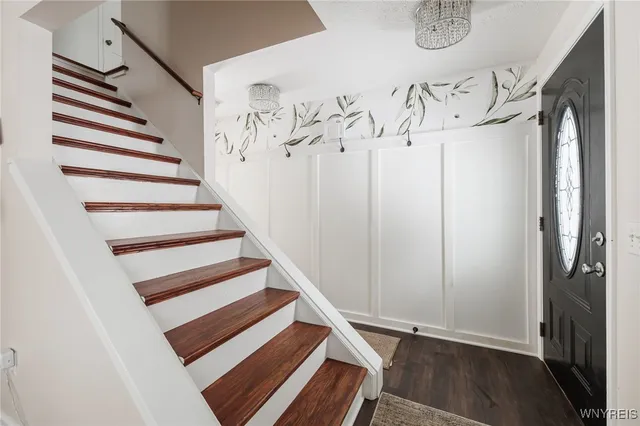 $295,000 | 365 Belmeade Road, Irondequoit, NY 14617