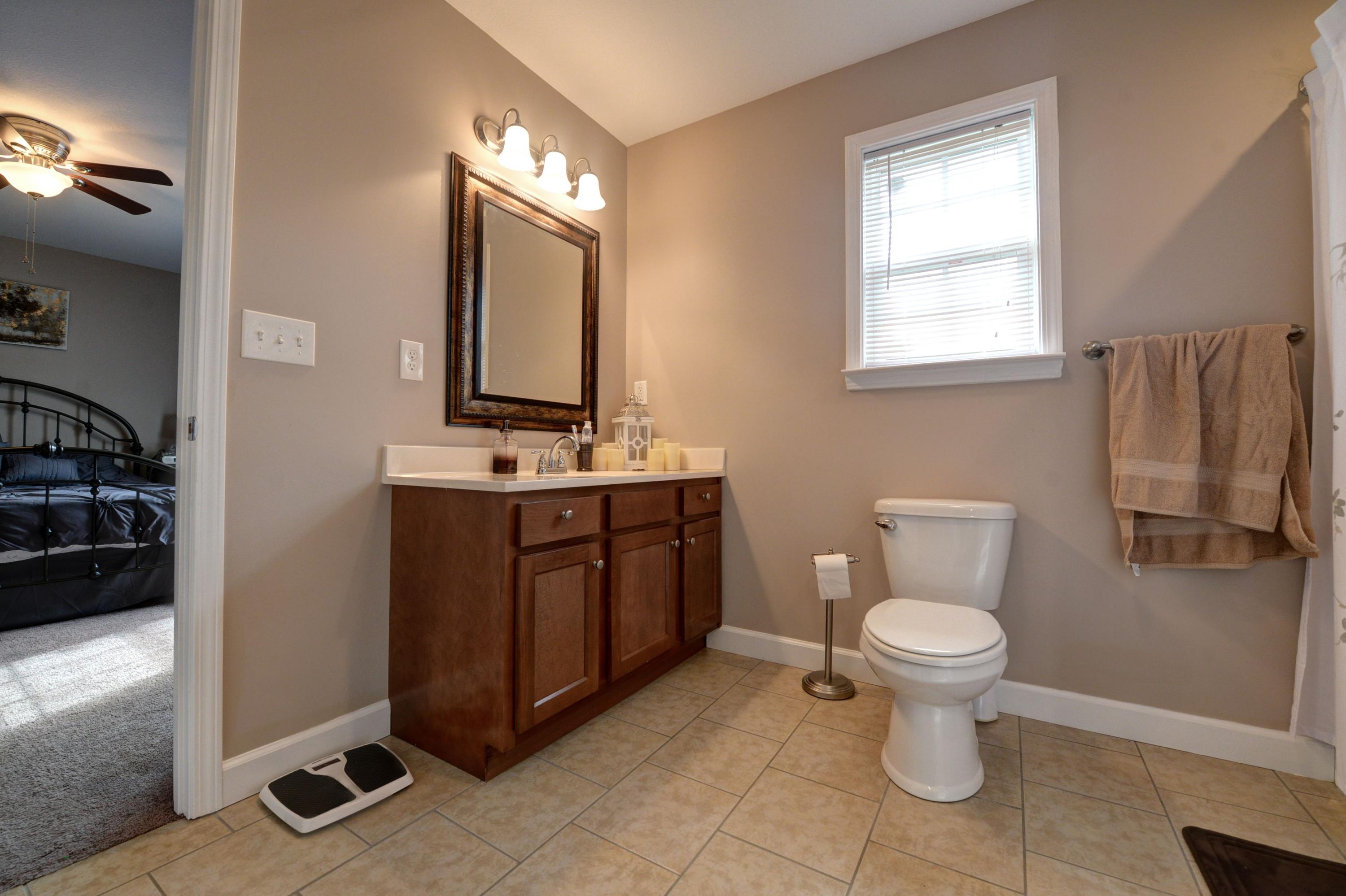240 Sawyer Hill Road Dayton, TN 37321 - Photo 13 of 21 13.240 Sawyer - Master Bath 5