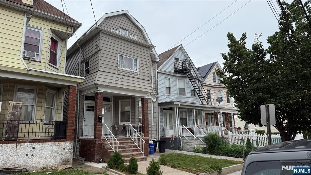 658 Adams Avenue Elizabeth, NJ 07201 - Photo 2 of 23