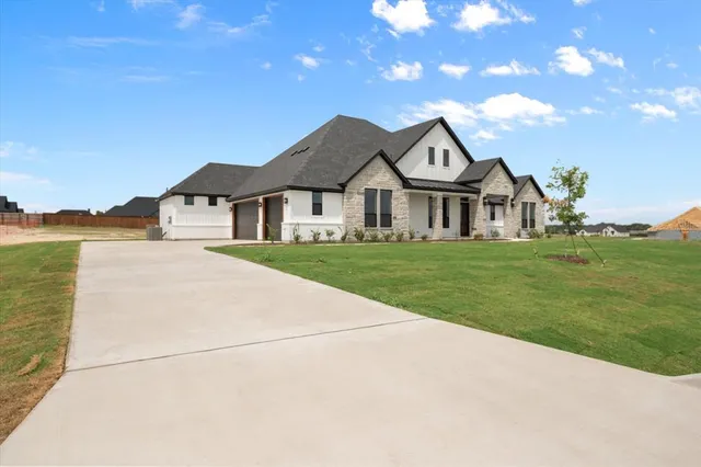 $724,900 | 2461 Tyler Wade Trail, Waxahachie, TX 75167