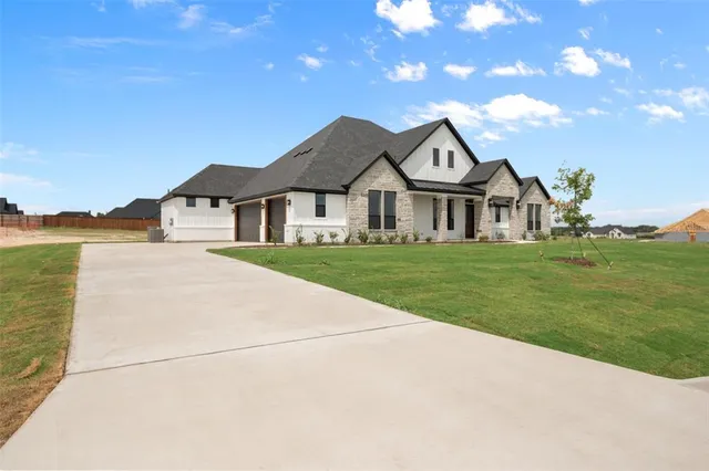 $724,900 | 2461 Tyler Wade Trail, Waxahachie, TX 75167