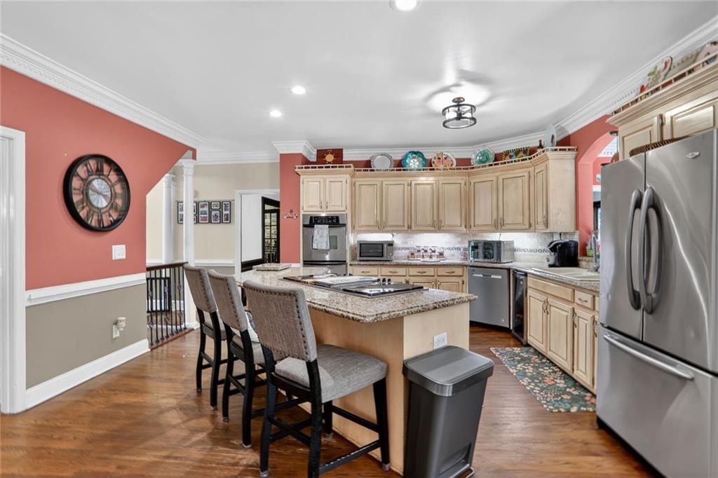 180 Wing Mill Road Atlanta, GA 30350 - Photo 7 of 34