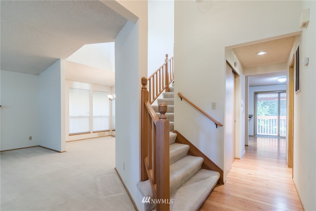 709 South 31st Street Renton, WA 98055 - Photo 6 of 25 Gallery Image 6