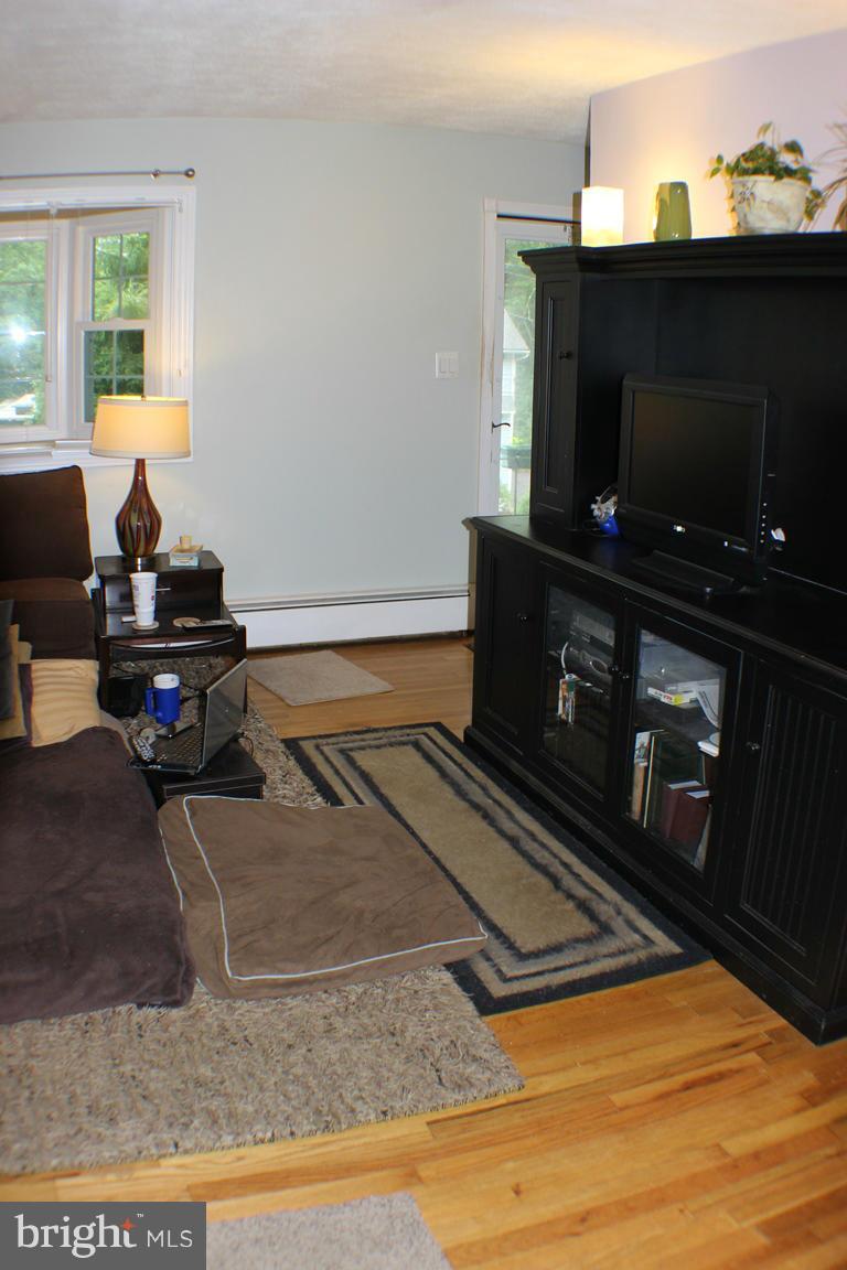 5922 Old Washington Road Elkridge, MD 21075 - Photo 3 of 10 Interior (General)