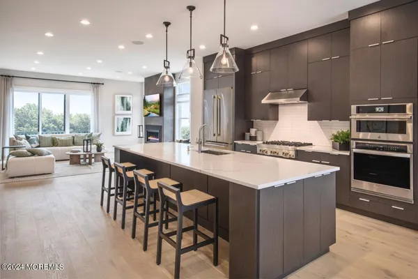 $970,000 | 10 Waller Drive, Middletown, NJ 07748