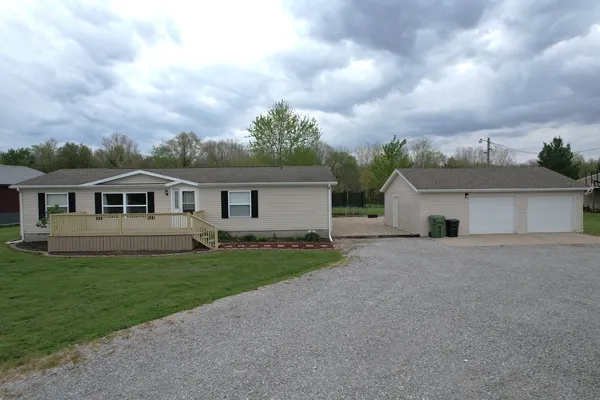 $218,000 | 16495 East Robin Road, Mount Vernon, IL 62864