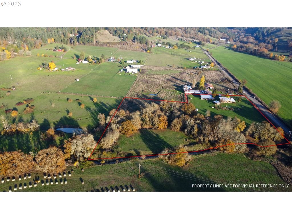 350 Deady Crossing Road Sutherlin, OR 97479 - Photo 37 of 47 a view of a city