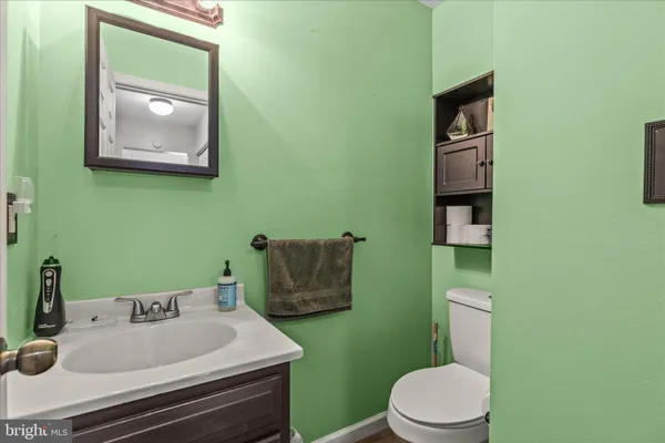 $215,000 | 3307 Glen Hollow Drive, Dover, PA 17315